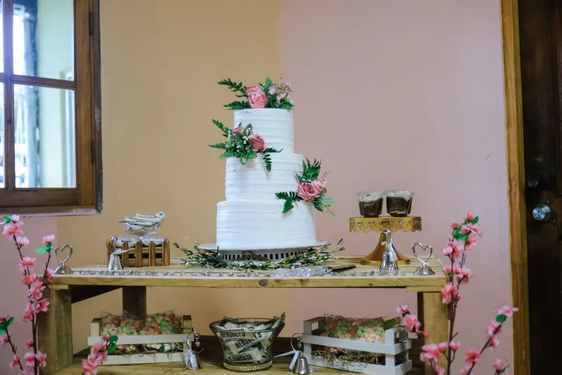How a Fumbled Cake Delivery in Victorian London Became the Centerpiece of Every American Wedding